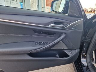 BMW 530 xDrive M-pakett 3.0 210kW