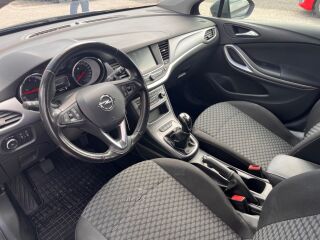 Opel Astra FACELIFT 1.2 81кВ