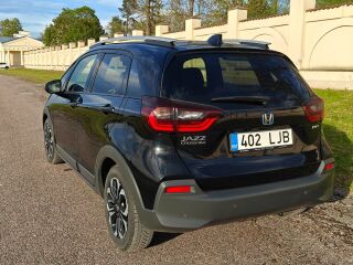 Honda Jazz Crosstar Hybrid Executive 1.5 E hev 72кВ