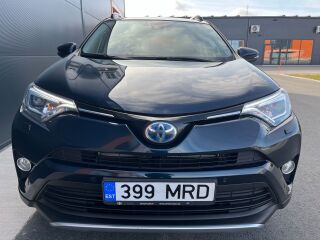 Toyota RAV4 Luxury Plus 2.5 114kW