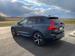Volvo XC60 MY22 Facelift Recharge Plug-In Hybrid 2.0 R4 T6 186kW