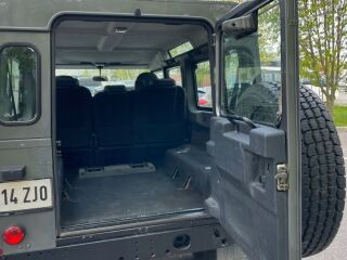 Land Rover Defender 2.4 90kW