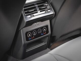 BMW 520 M-Sportpakett Pro Iconic Glow 2.0 145кВ