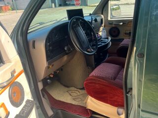 Ford Econoline 5.8 V8 157kW