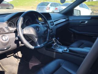 Mercedes-Benz E 220 2.1 125kW