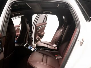Porsche Panamera Turbo 4.0 V8 463kW