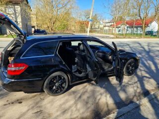 Mercedes-Benz E 300 3.5 V6 225kW