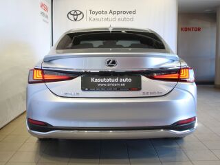 Lexus ES 300h Limited Edition 2.5 160kW