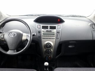 Toyota Yaris Linea Sol Facelift A-C 1.3 73kW
