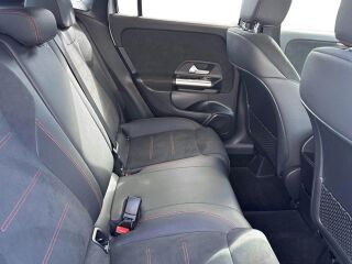 Mercedes-Benz GLA 180 AMG pakett 1.3 100кВ
