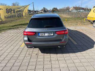 Mercedes-Benz E 300 2.0 143kW