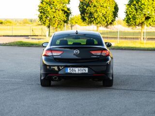 Opel Insignia Grand Sport 4x4 OPC-Line 2.0 125kW