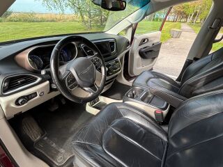 Chrysler Pacifica Touring L 3.6 214kW