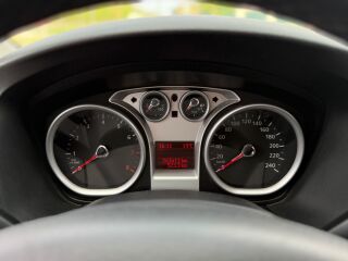 Ford Focus Elegance Facelift 1.6 74kW