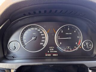 BMW X5 Individual 2.5 160kW