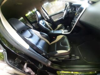 Volvo XC60 R-Dising AWD 2.4 151kW