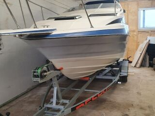 Bayliner Ciera Sunbridge 2150 OMC Cobra 3.0 112kW