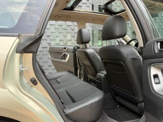 Subaru Outback Premium Edition 2.5 121кВ