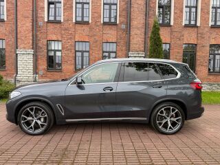 BMW X5 3.0 195kW