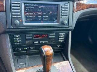 BMW 525 2.5 141kW