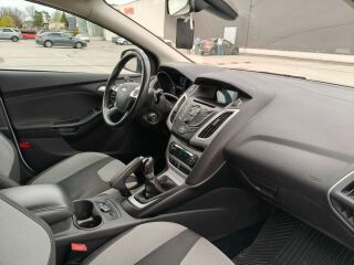 Ford Focus 1.6 77kW