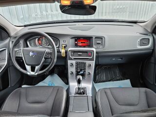 Volvo V60 Momentum Savile Grey 2.0 D2 88kW