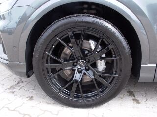 Audi Q8 Quattro 50TDI S line 3.0 210kW