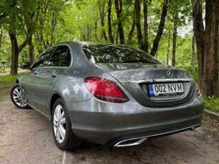 Mercedes-Benz C 220 2.0 143kW