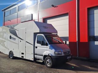 Renault Mascott Ralliauto Quad külgkorv transport 2.8 92kW