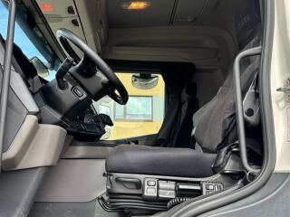 Scania G450 6x2 EURO6 + RETARDER + CARRIER SUPRA 850 Mt 331kW