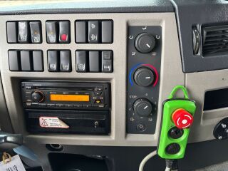 Volvo FE 320 6x2*4 240kW