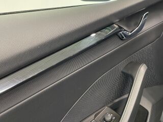 Skoda Octavia Combi Ambition m-Hybrid 1.5 TSI 110кВ