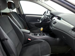 Renault Laguna Comfort 2.0 dCi 96kW