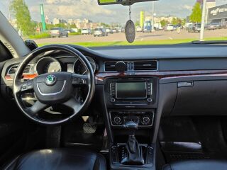 Skoda Superb Elegance Options 2.0 TDI 103kW