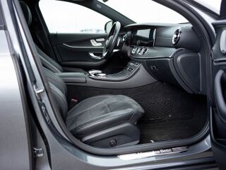 Mercedes-Benz E 300 de AMG 2.0 143kW