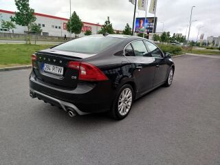 Volvo S60 R -Design 2.0 R4 100kW