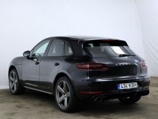Porsche Macan Turbo model year 2017 3.6 294kW