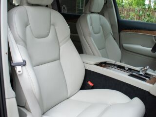 Volvo XC90 AWD B5 Inscription Intelli SAFE PRO 2.0 B5 KERS MHEV Kerghübriid 183kW