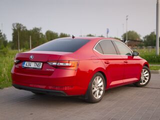 Skoda Superb 1.4 110kW