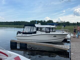 Quicksilver Pilothouse 755 300kW