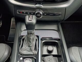 Volvo XC60 R-Design 2.0 D4 120kW