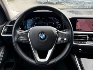 BMW 330 e xDrive Touring Steptronic 2.0 215kW
