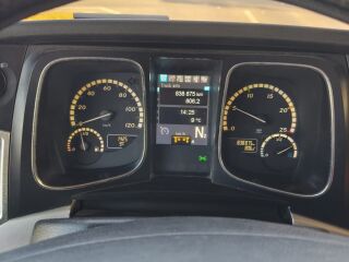 Mercedes-Benz Actros 2551