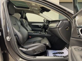 Volvo V90 Luxury AWD Long Range MY23 2.0 T6 Recharge Twin Engine Plug-in-Hybrid 293кВ