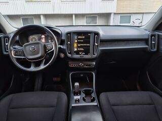 Volvo XC40 1.5 T2 95кВ