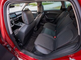 SEAT Leon Plug In Hybrid FR-Package Desire Red 150kW