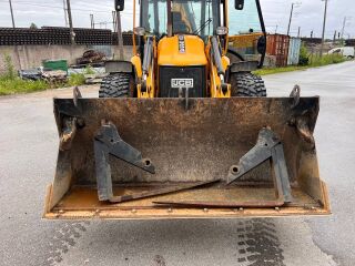 JCB 4CX