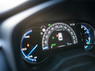 Toyota RAV4 Premium 2.5 221kW