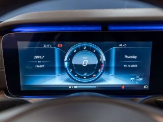 Mercedes-Benz E 220 LIMOUSINE 2.0 143kW