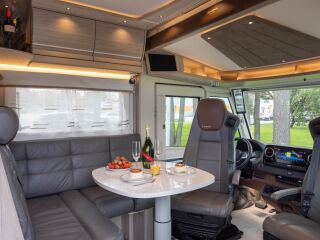 Kabe Crown TMCRL i760 LGB LandYacht Edition 2.1 125kW